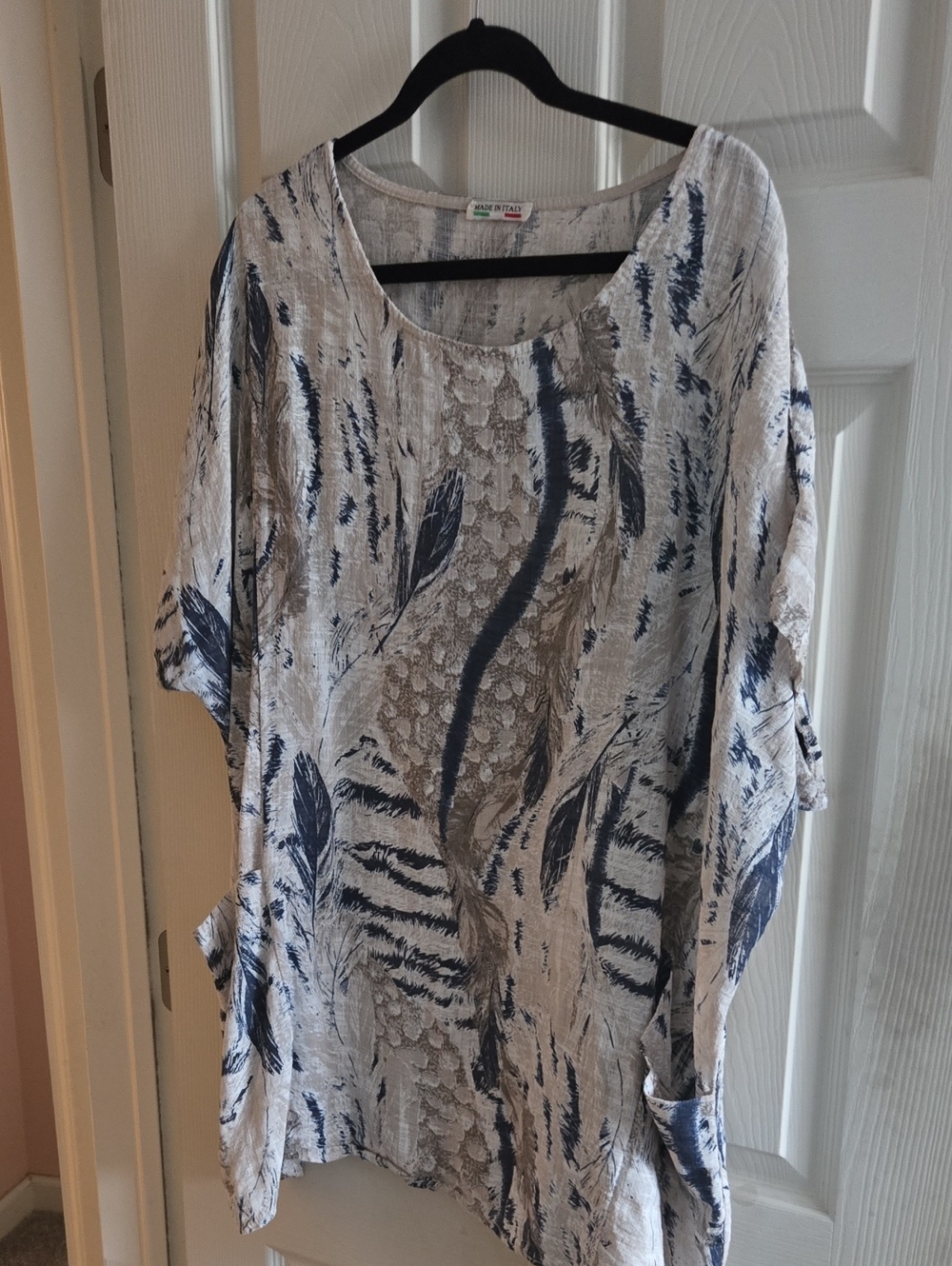 MADE IN ITALY Relaxed Beige & Navy Feather-Print Tunic Top